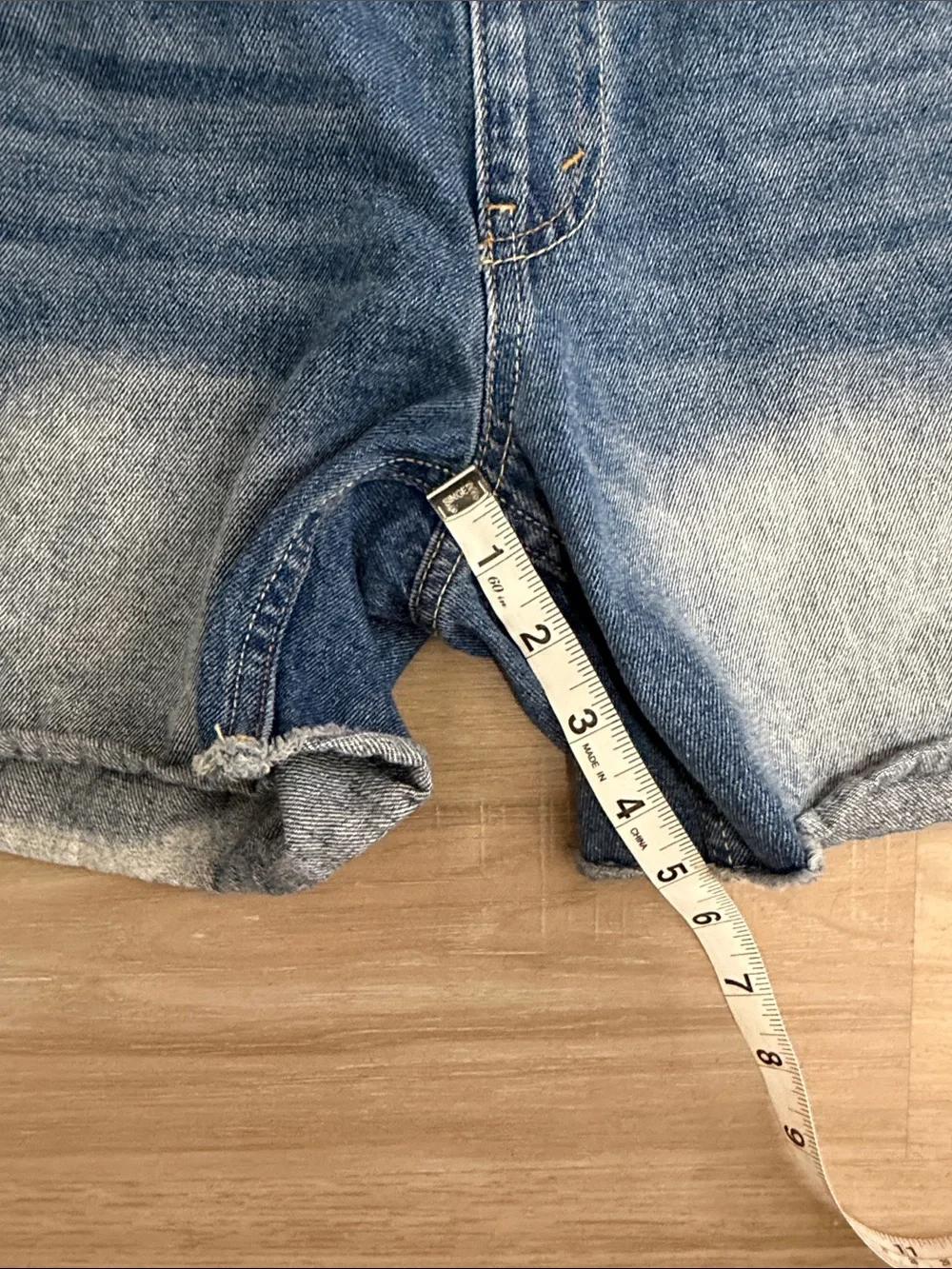 Levi's Shortall Mid Rise Denim Jean Shorts.  Sz 16R